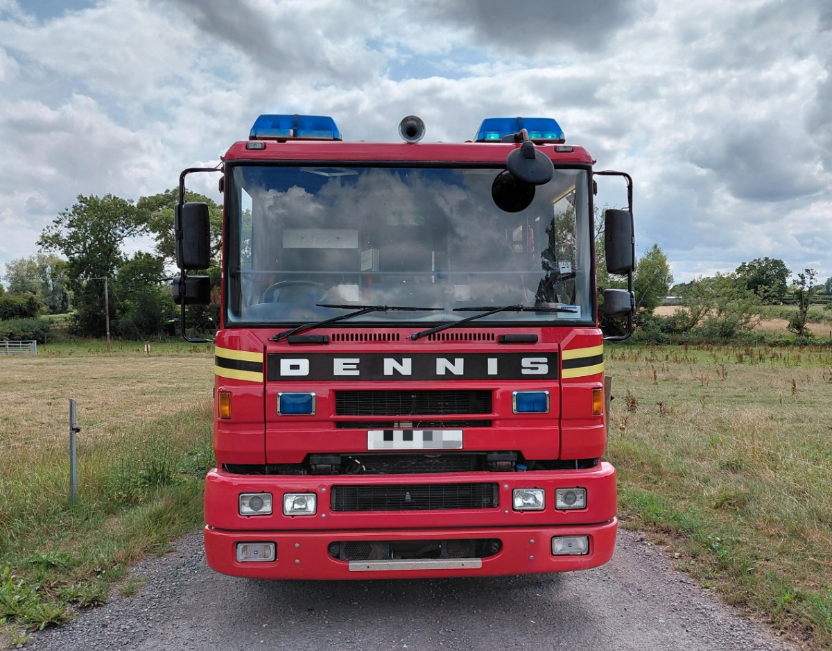 2001 Dennis Sabre Image 3